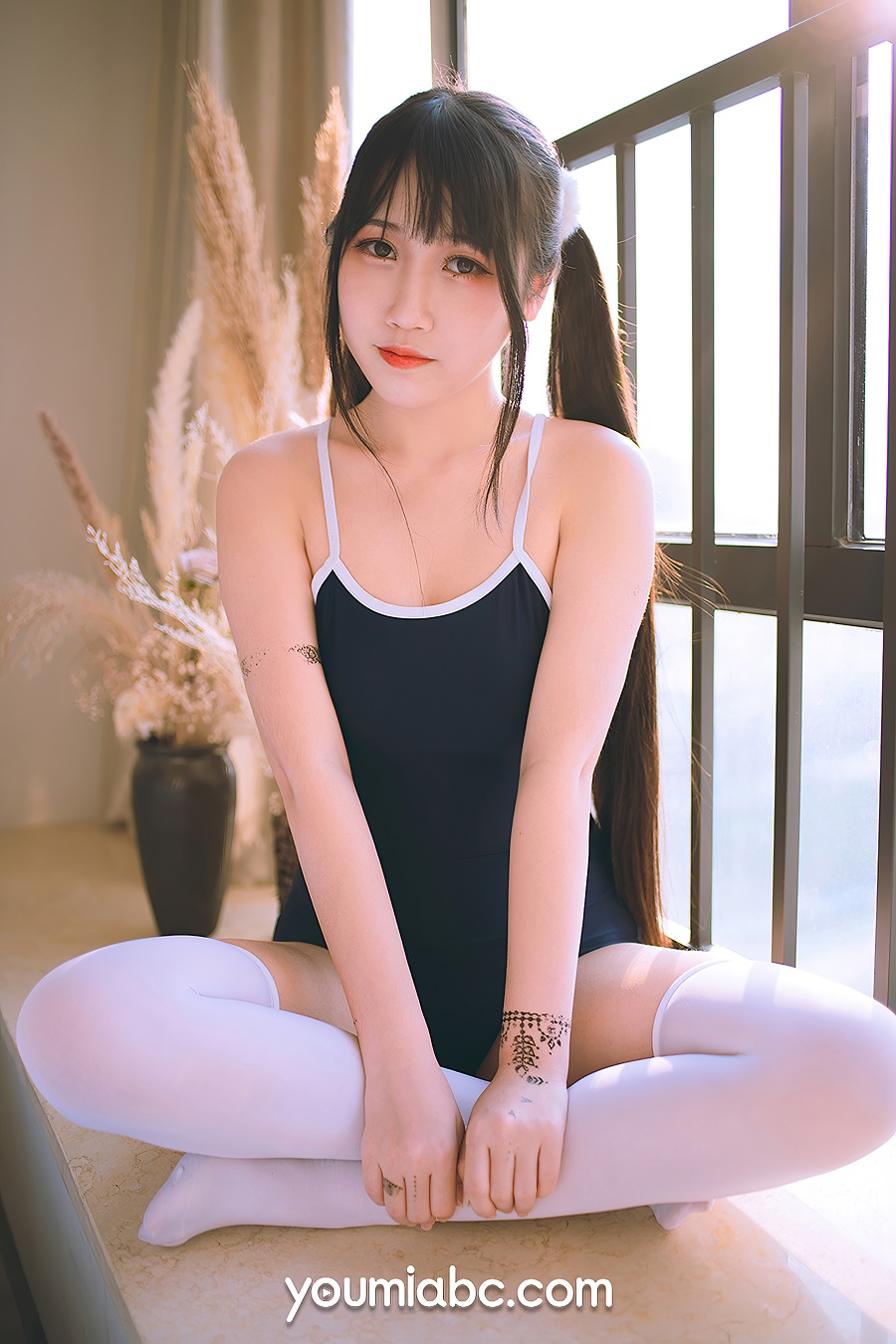 不呆猫-YOUMI尤蜜 2021.09.02 盛夏死库水[25P] 小姐姐 预览3图