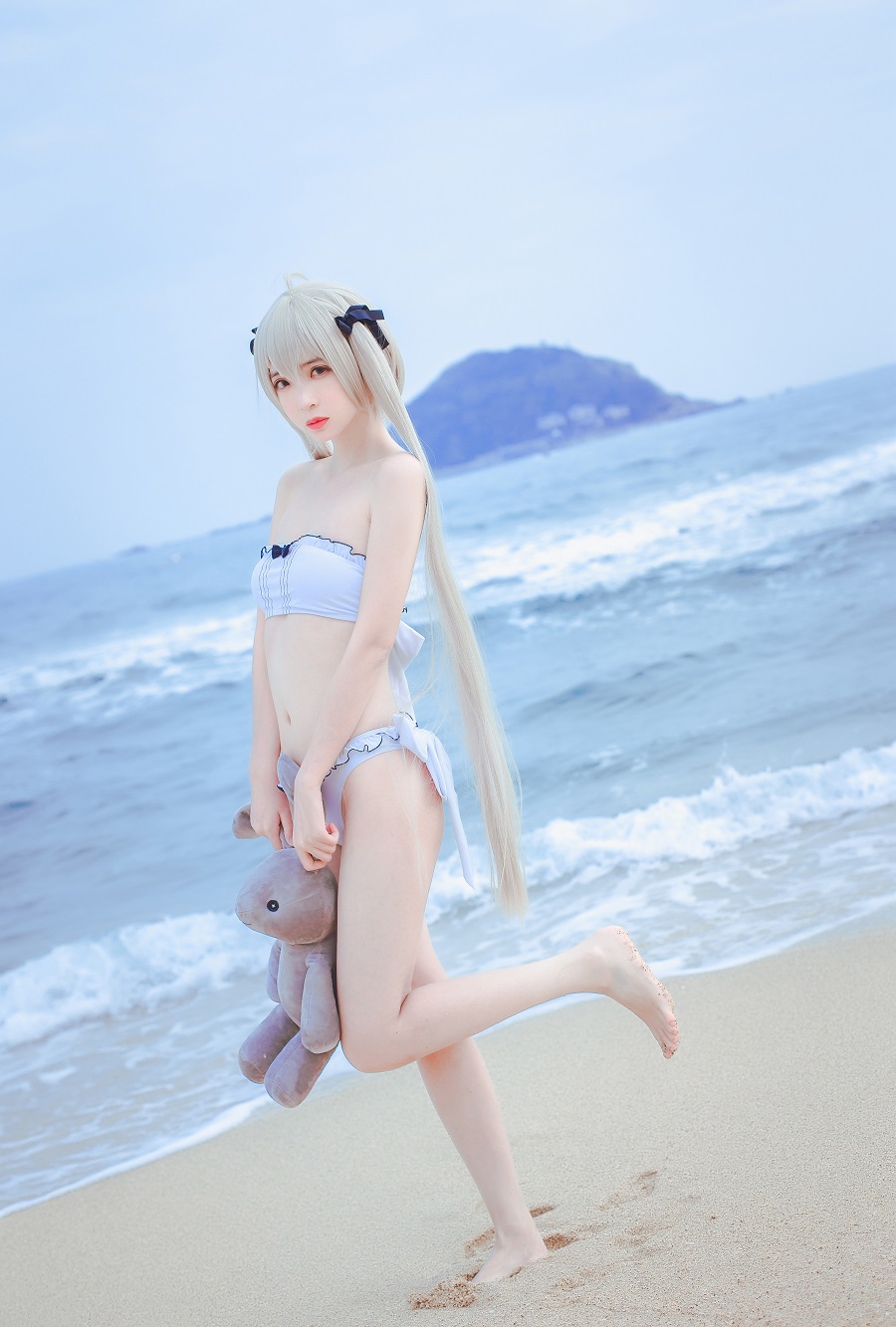 疯猫ss-穹妹泳衣[34P] 小姐姐 预览2图