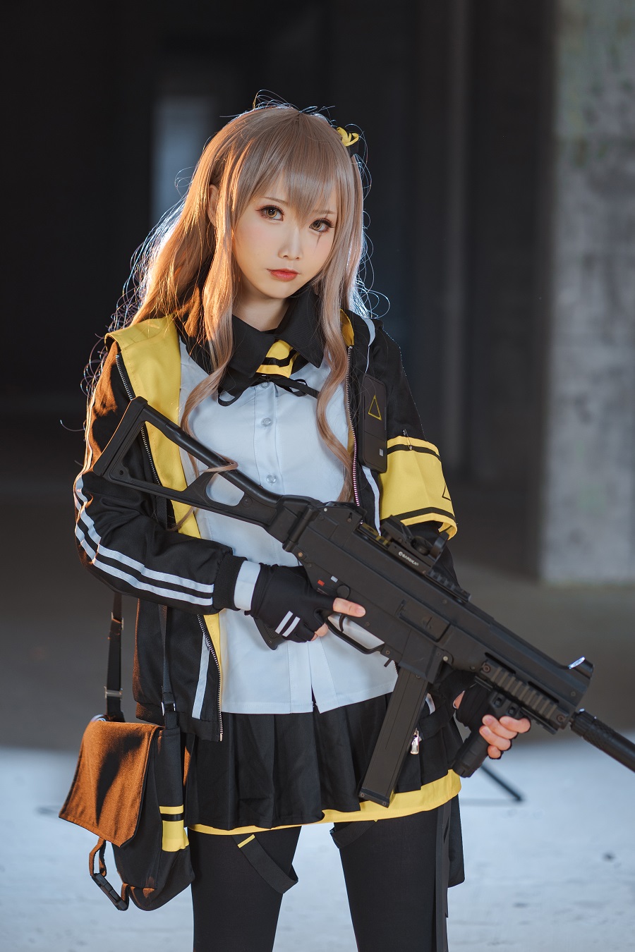 面饼仙儿-UMP45[26P] 小姐姐 预览1图