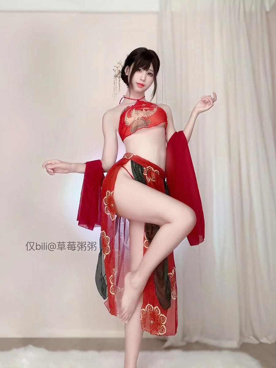 十万口草莓粥粥-2023年8月舰长福利合集[167P+8V] 小姐姐 预览1图