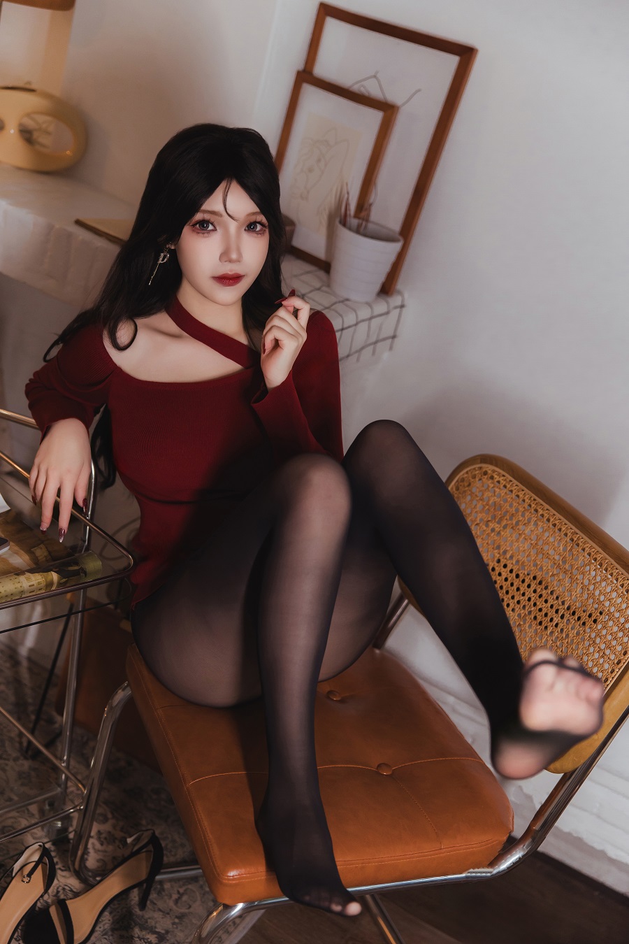 雪晴Astar-红裙黑丝小娇妻[65P+2V] 小姐姐 预览2图