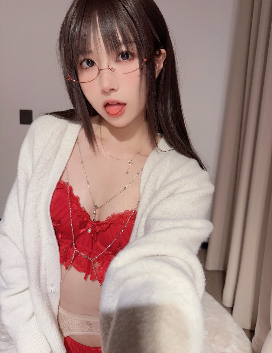 布丁大法-覆盆子眼镜娘[44P+4V] 小姐姐 预览1图