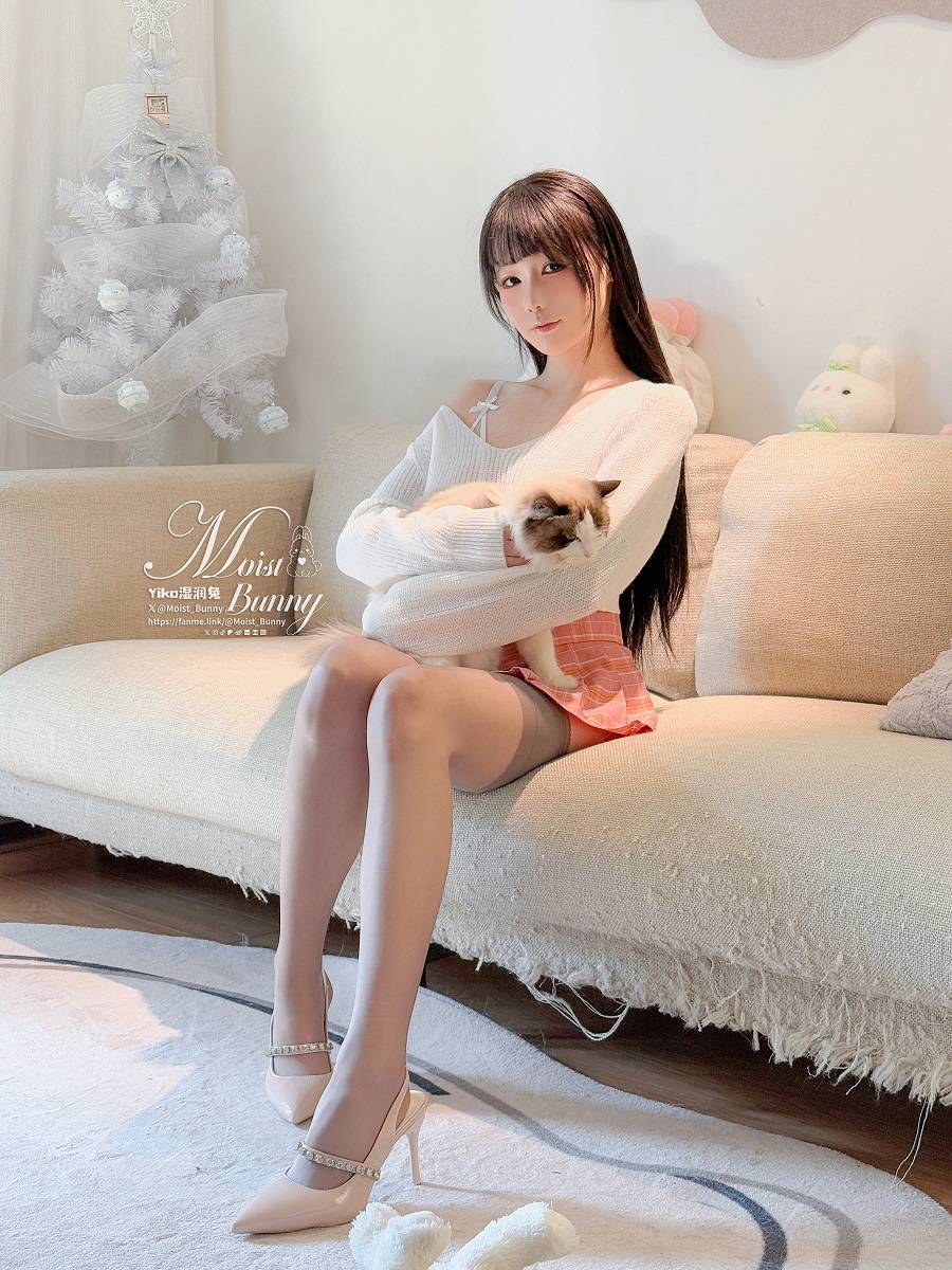 咬一口兔娘-情人节特辑-浪漫假日[76P+3V] 小姐姐 预览1图