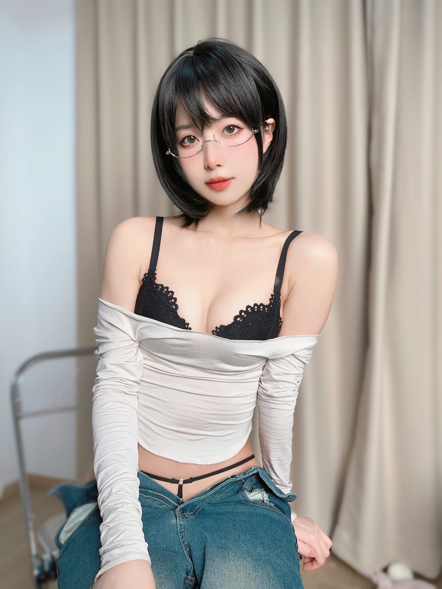 布丁大法-25年1月Perohub-小心机日常[13P] 小姐姐 预览1图