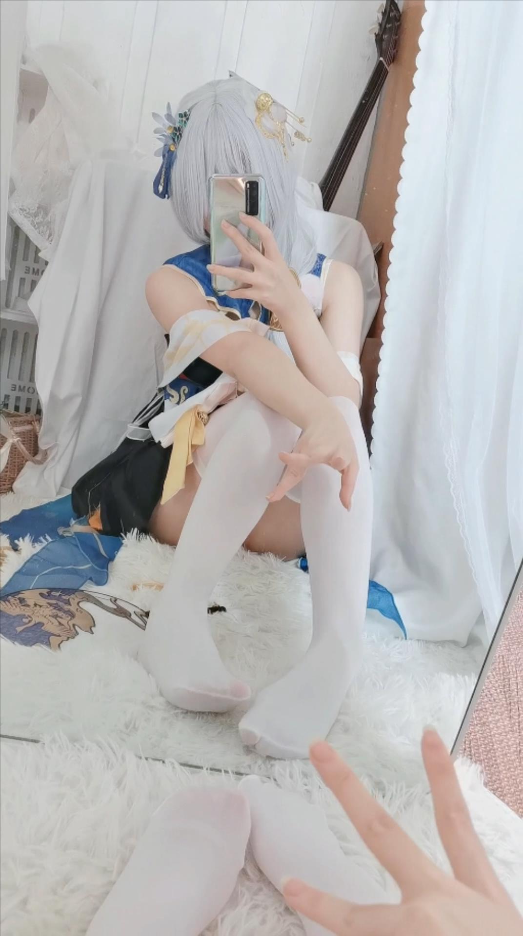 Seele麦麦-德莉莎观星[1P+12V] 小姐姐 预览1图