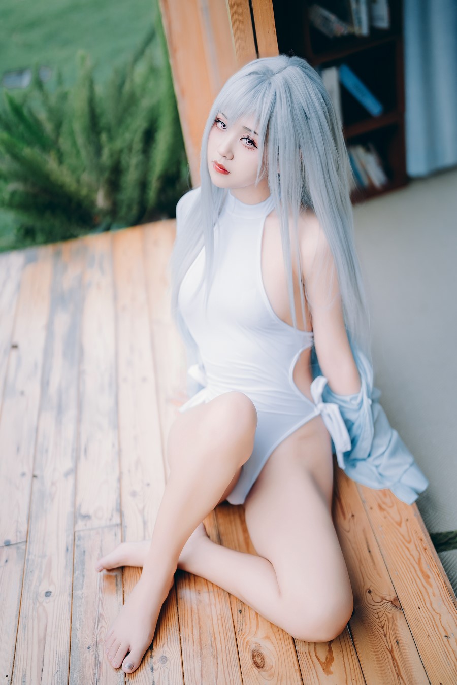 萌芽儿-白泳装[25P] 小姐姐 预览1图