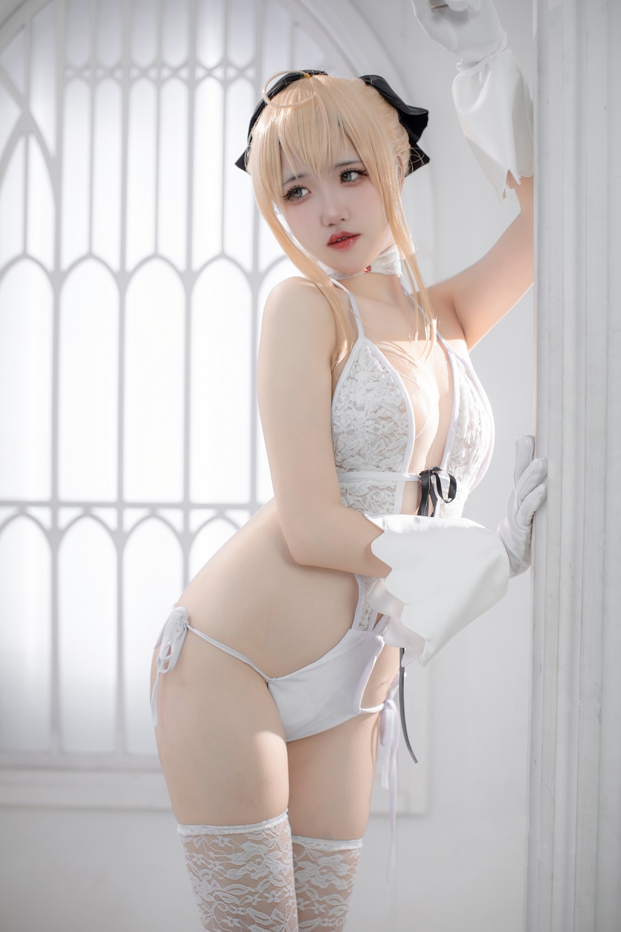阿薰kaOri-白Saber[50P] 小姐姐 预览1图