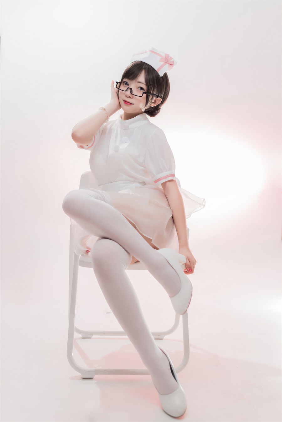 花铃-粉色护士[90P] 小姐姐 预览2图