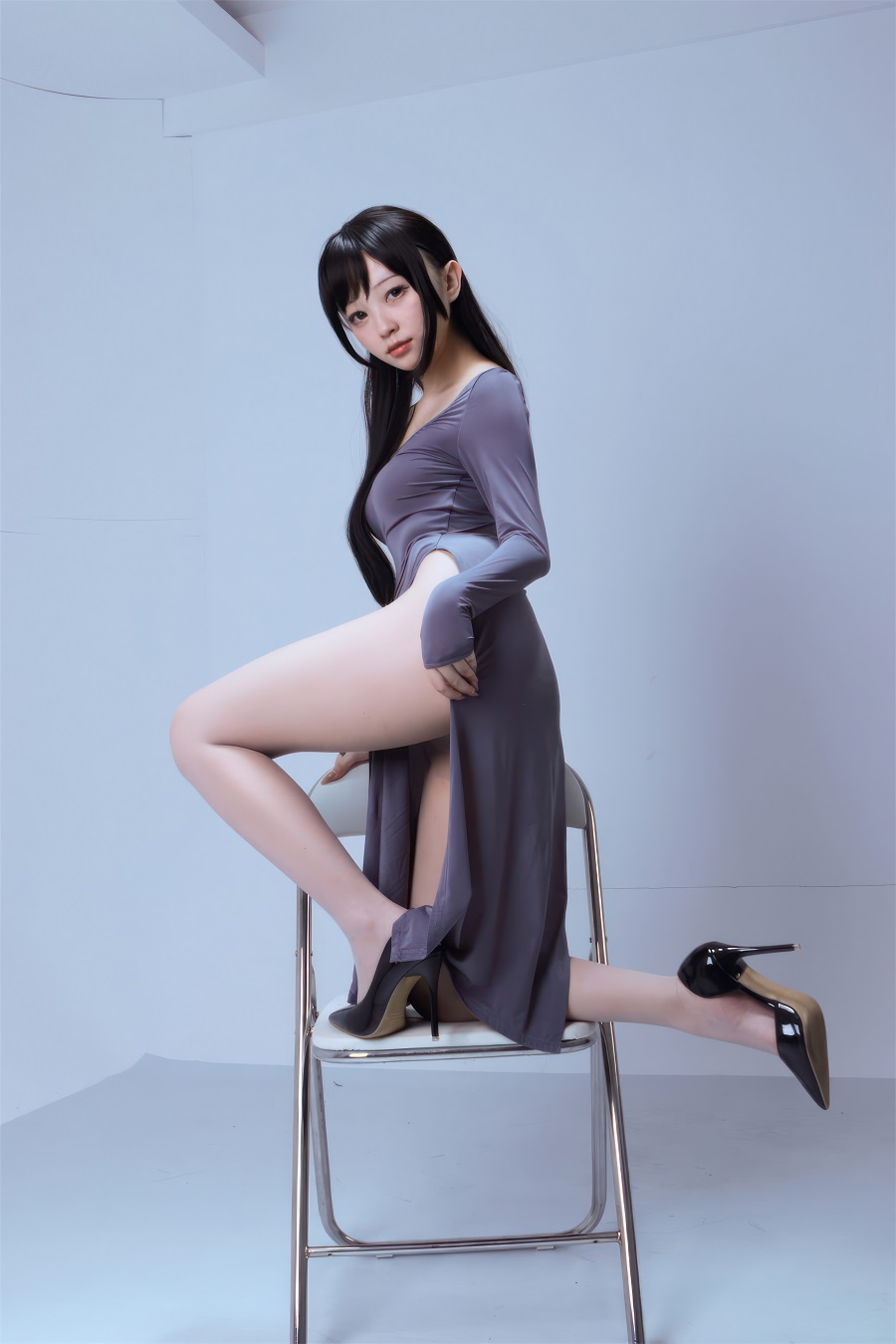 花铃-灰裙灰丝姐姐[51P] 小姐姐 预览2图