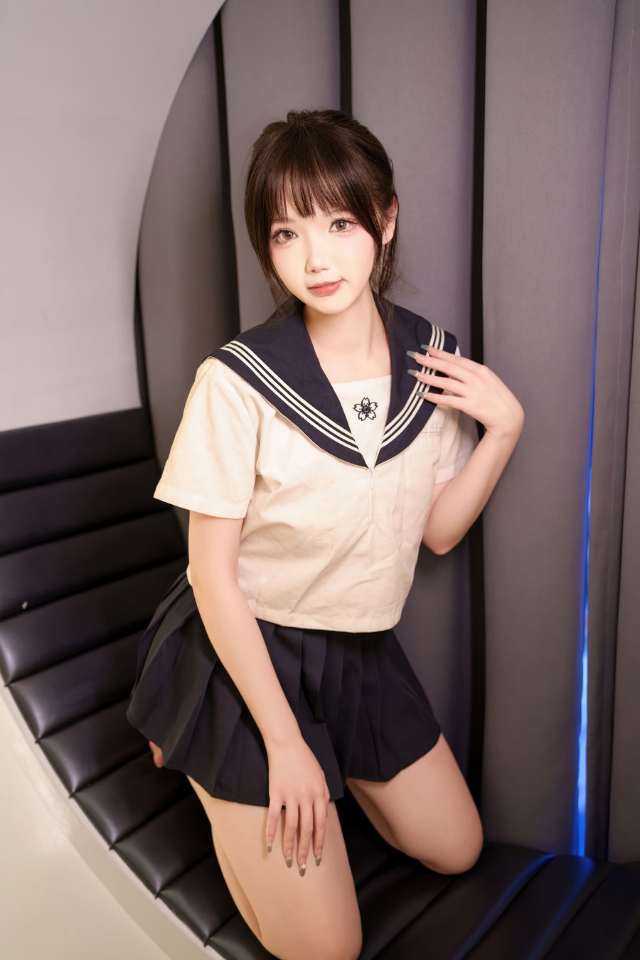 雪晴Astar-牛奶丝透明黏滑体操服[63P+1V] 小姐姐 预览1图